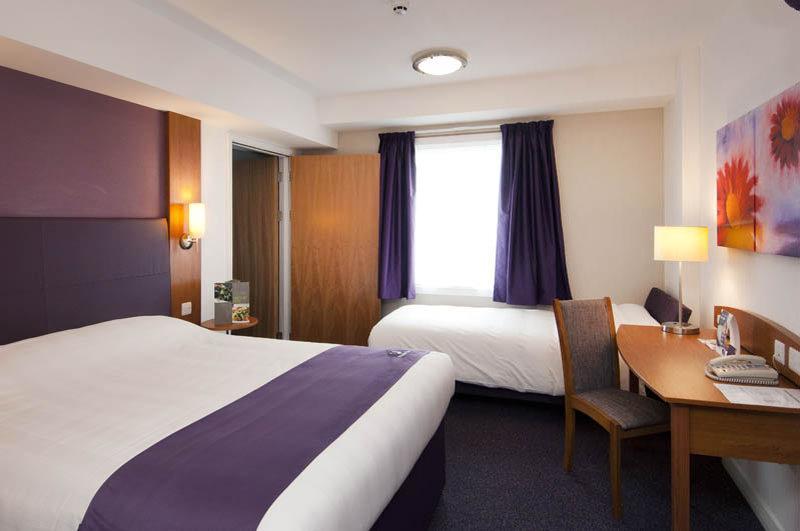 Premier Inn Maidstone Wateringbury Eksteriør bilde